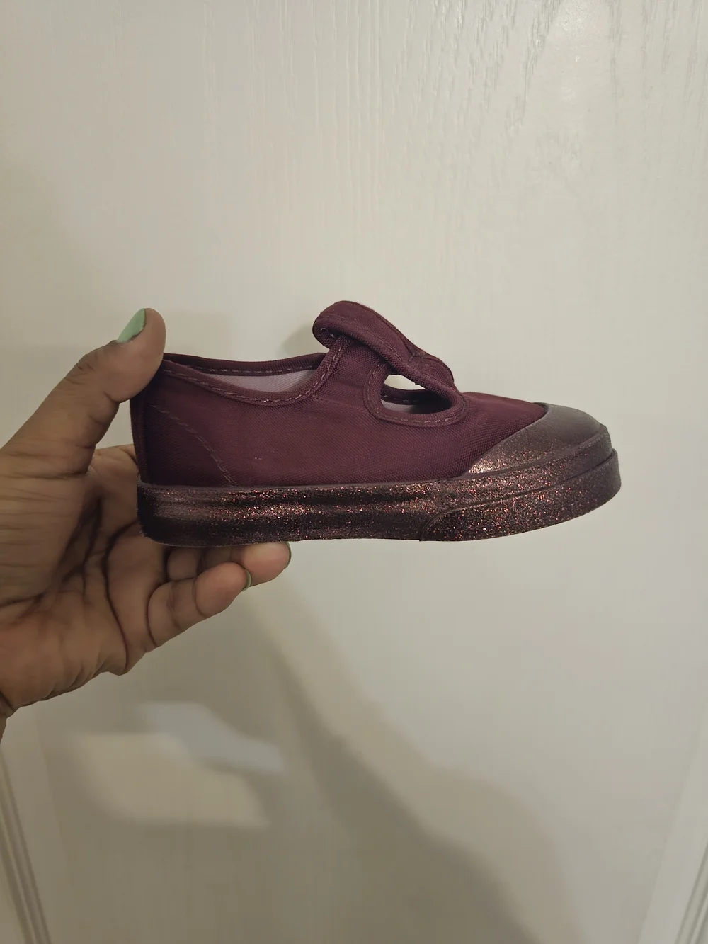 Kids Vans Mary Jane Canvas Shoe in Burgundy